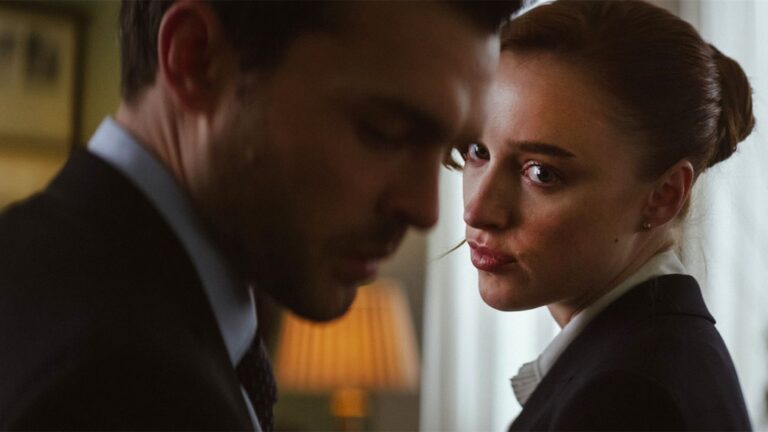 Alden Ehrenreich, Phoebe Dynevor in Steamy Netflix Film – The Hollywood Reporter