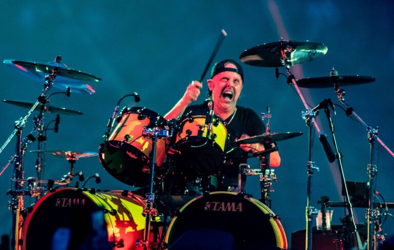 Lars Ulrich explains why he needed to cease followers stealing cushions at their reveals
