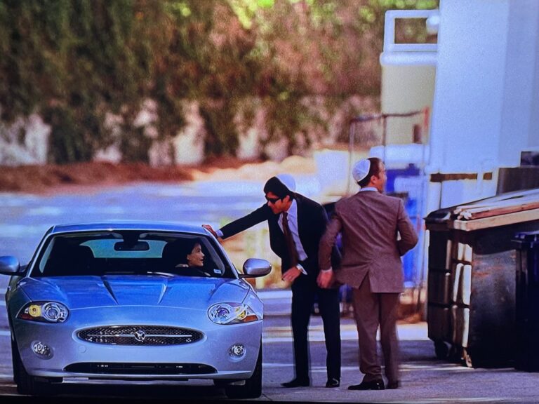 AMPTP-WGA Negotiations Earlier than Yom Kippur Mirror ‘Entourage’ Episode – Deadline