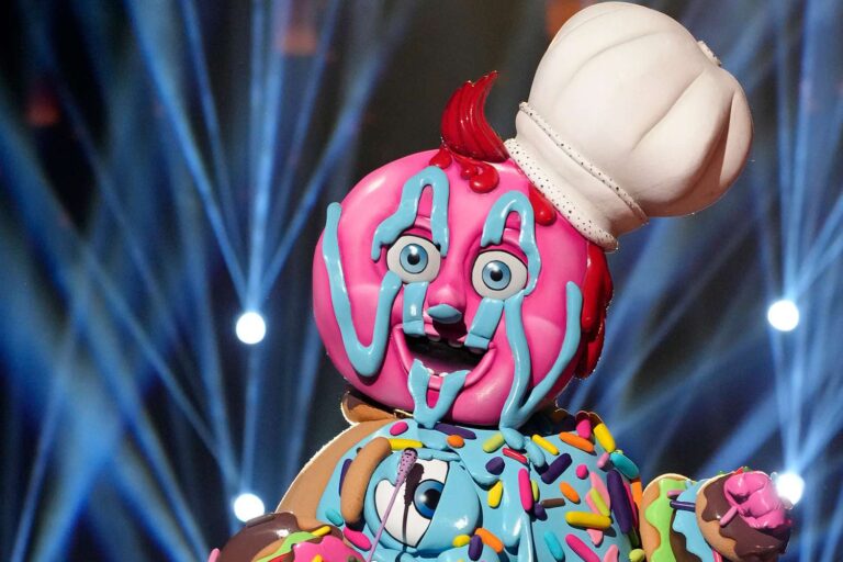 ‘The Masked Singer’ reveals Donut as John Schneider