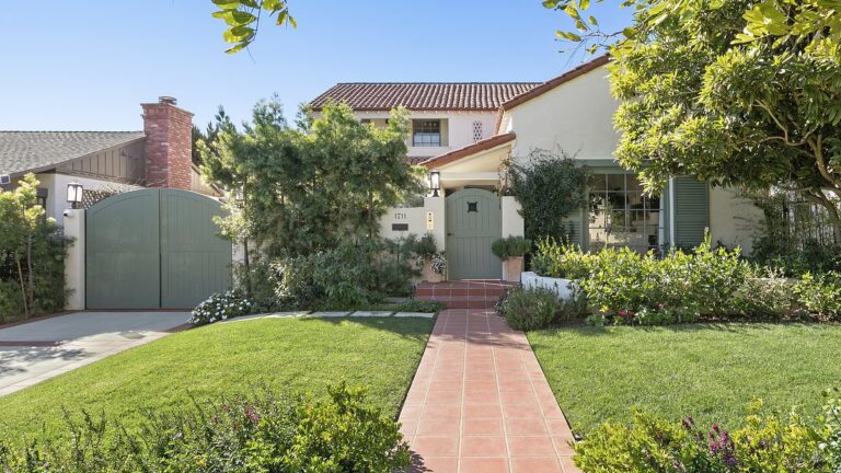 Oscar winner Emma stone lists beautiful Nineteen Twenties LA dwelling for $4M