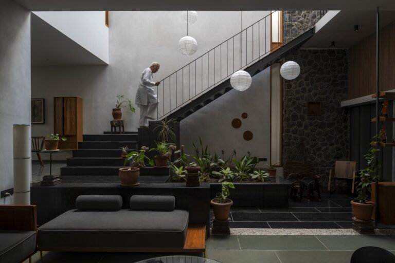 Nostalgia Home / HUMANSCAPE | ArchDaily