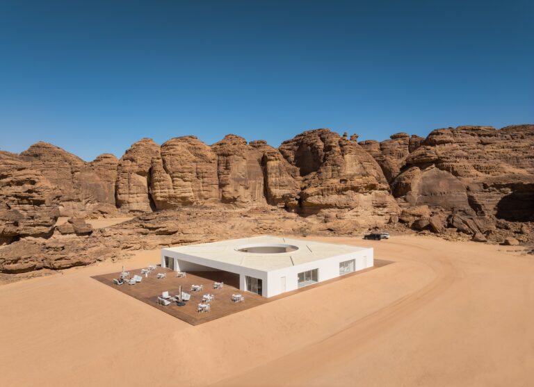 Desert X AlUla 2024 Customer Centre / KWY.studio